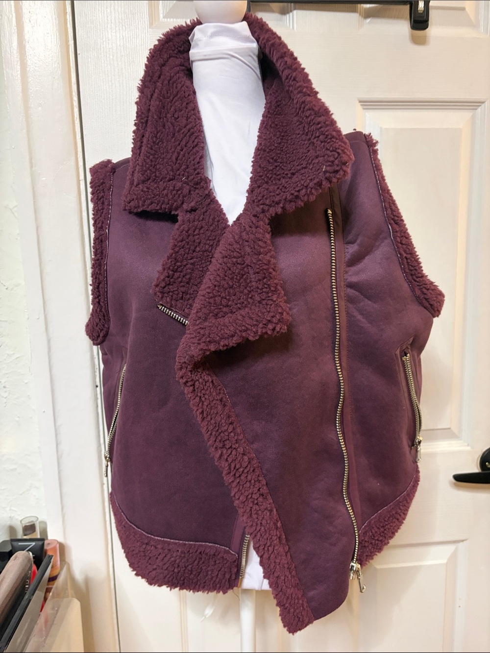 Madden Girl Plum Faux-Shearling Zip Vest